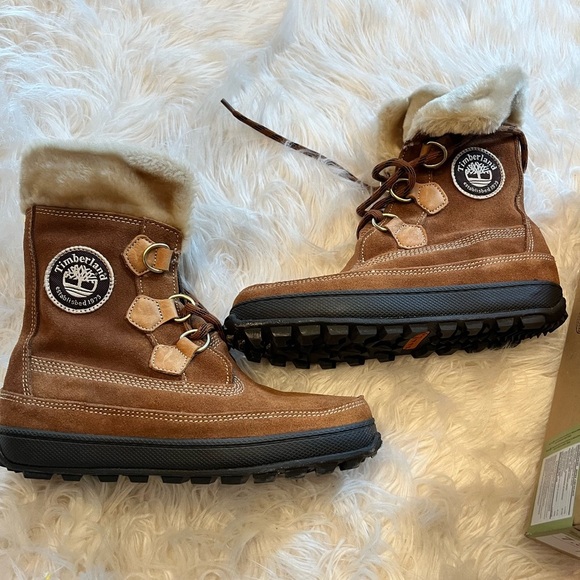 Timberland Shoes - Timberland Mukluk Lace Up Boot size 7.5